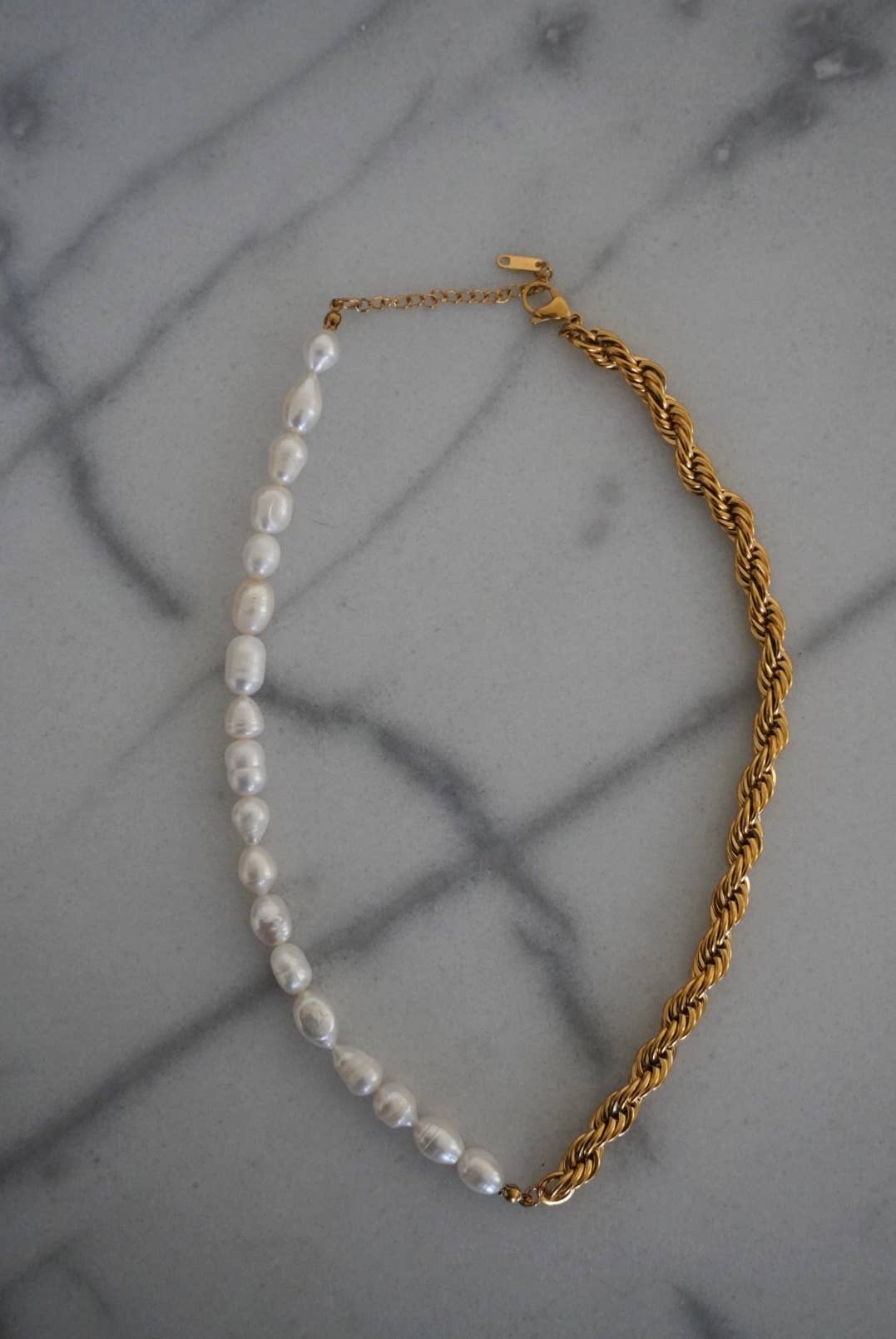 Willow Gold & Pearl Necklace