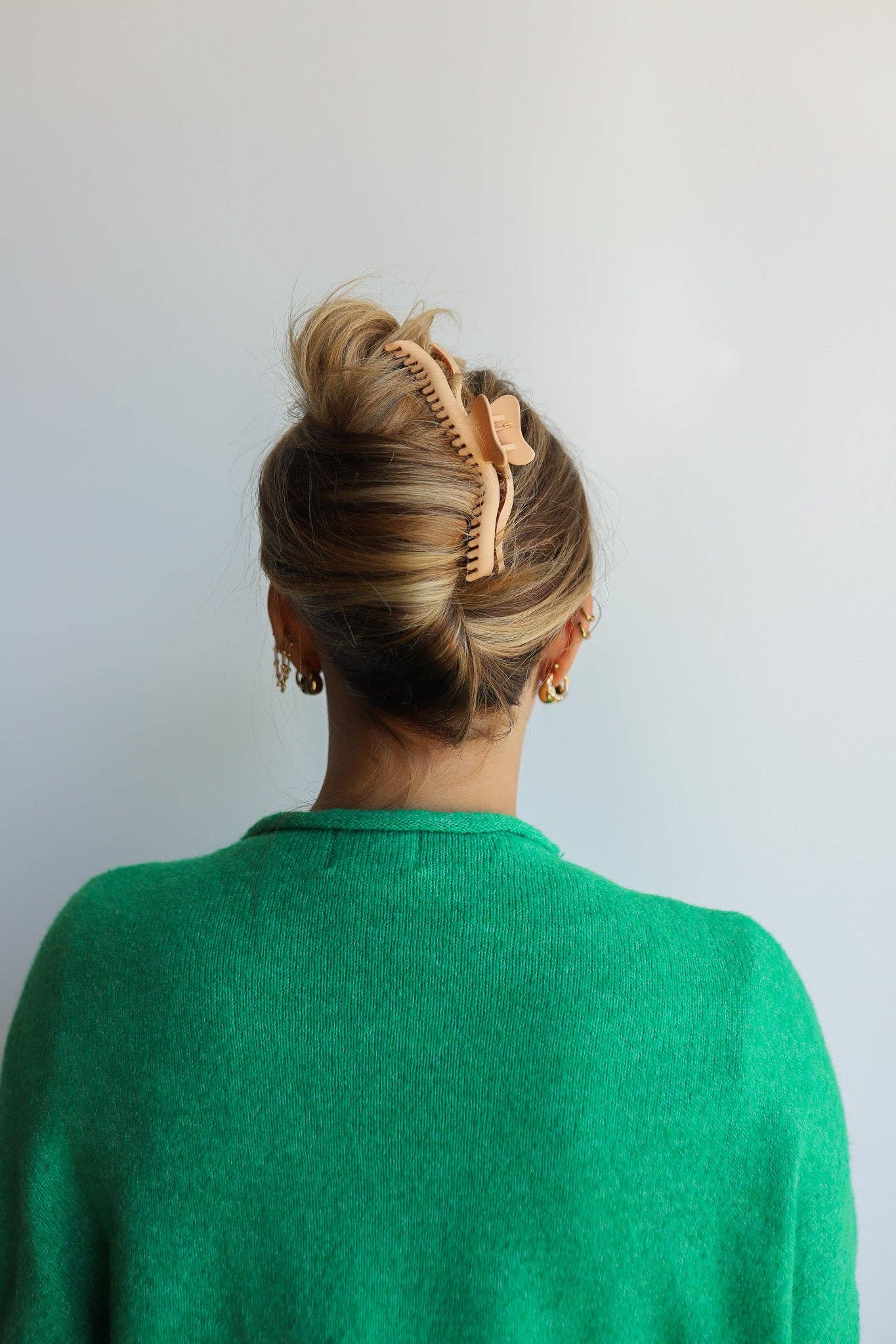 Kaxi Wavy Hold Everything Claw Clip