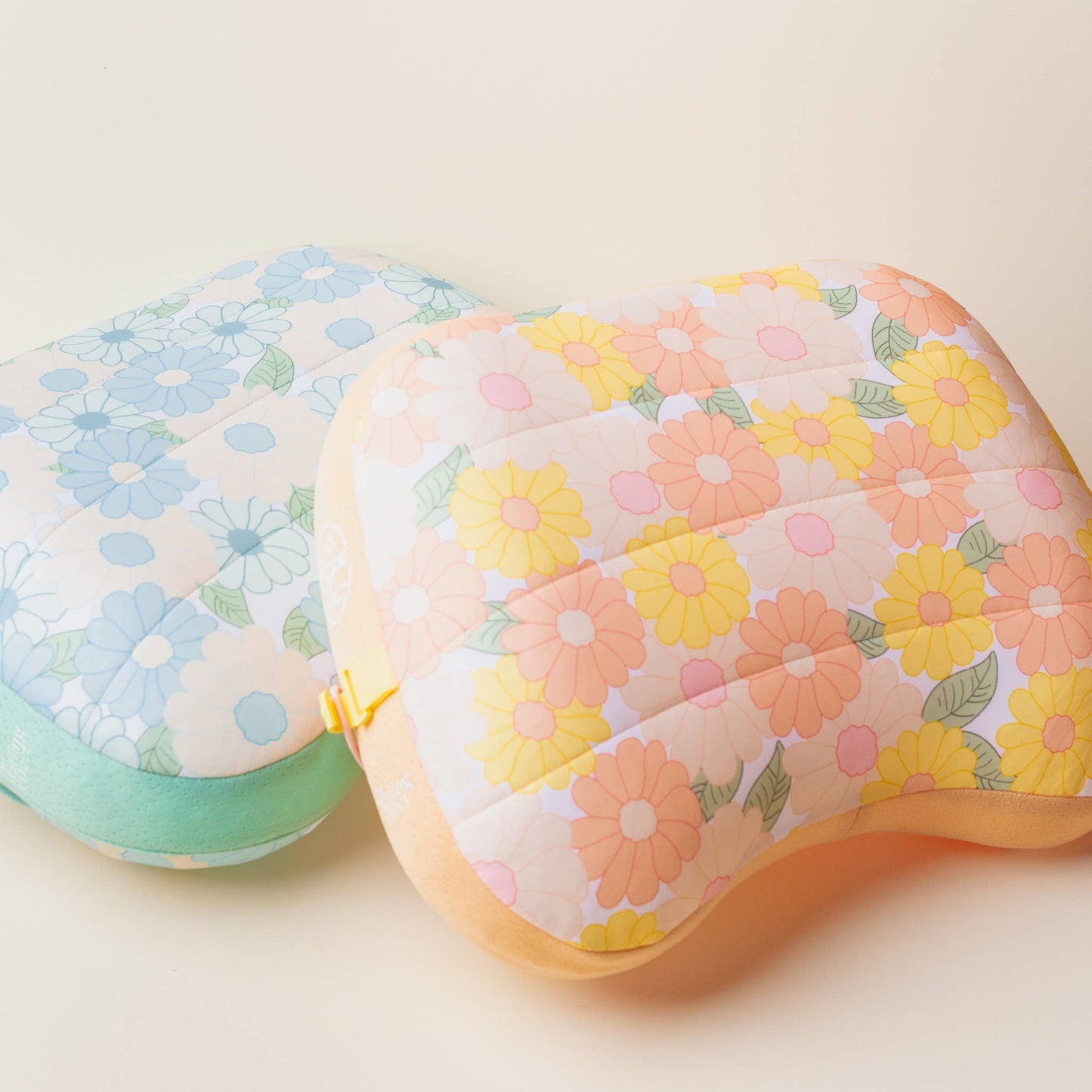 Ballast Beach Pillow | Daisy Craze Peach