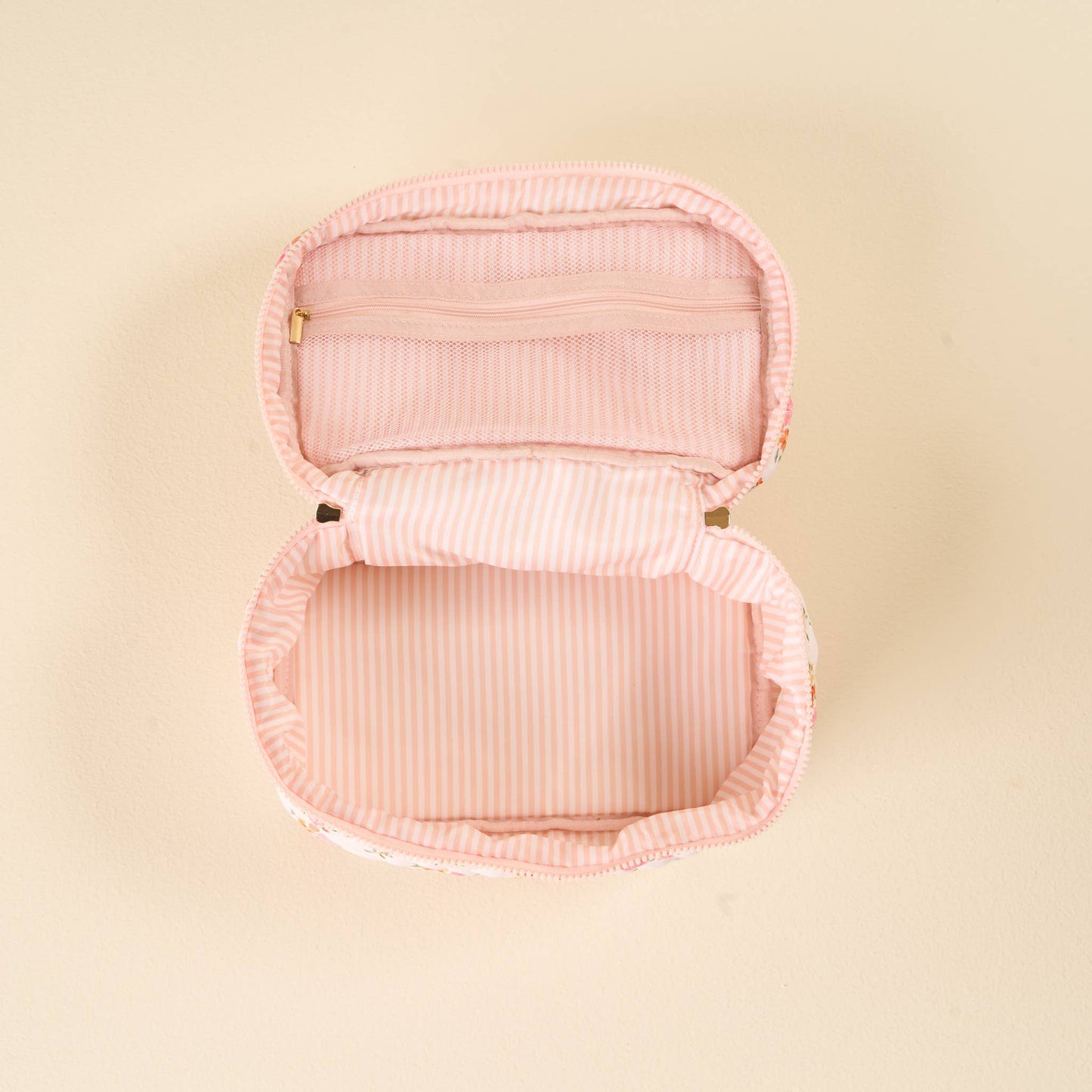 Glam & Go Quilted Cosmetic Bag | Endless Daydream Cream