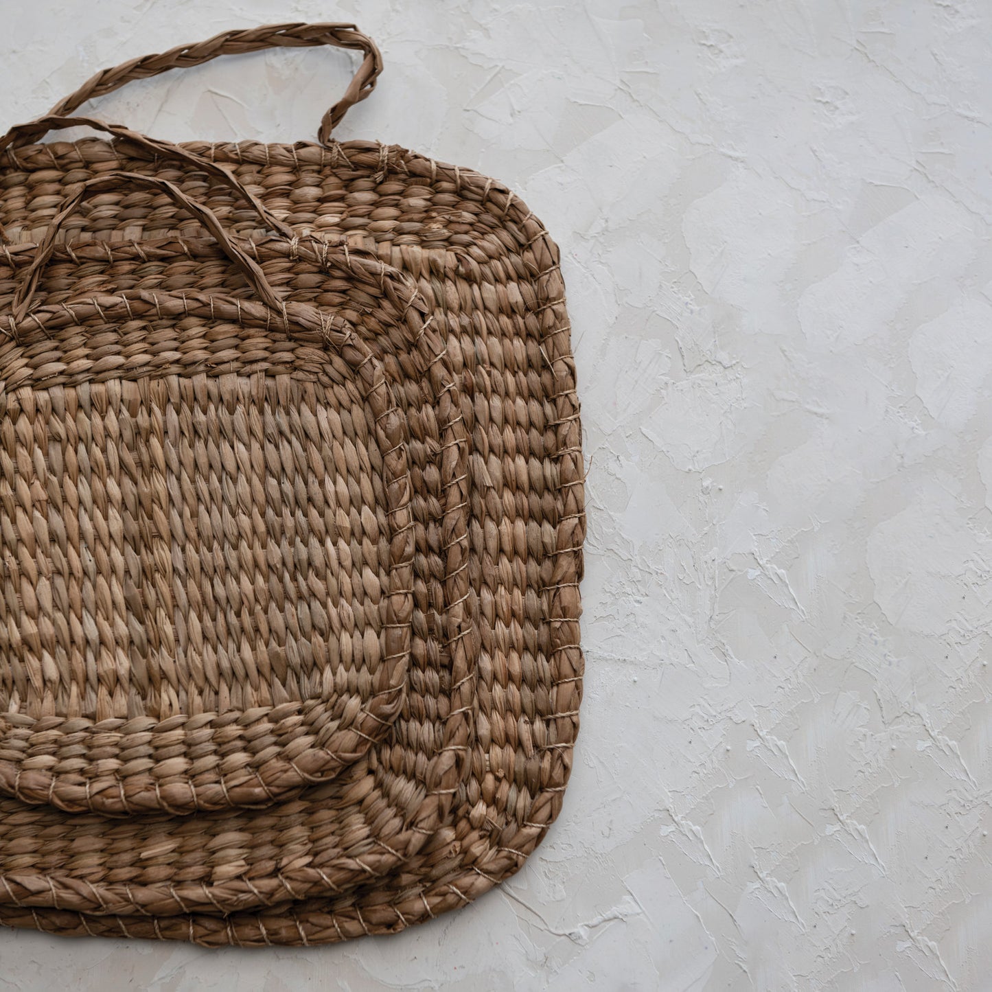 Natural Hand-Woven Bankuan Trivet w/ handle | Set of 3