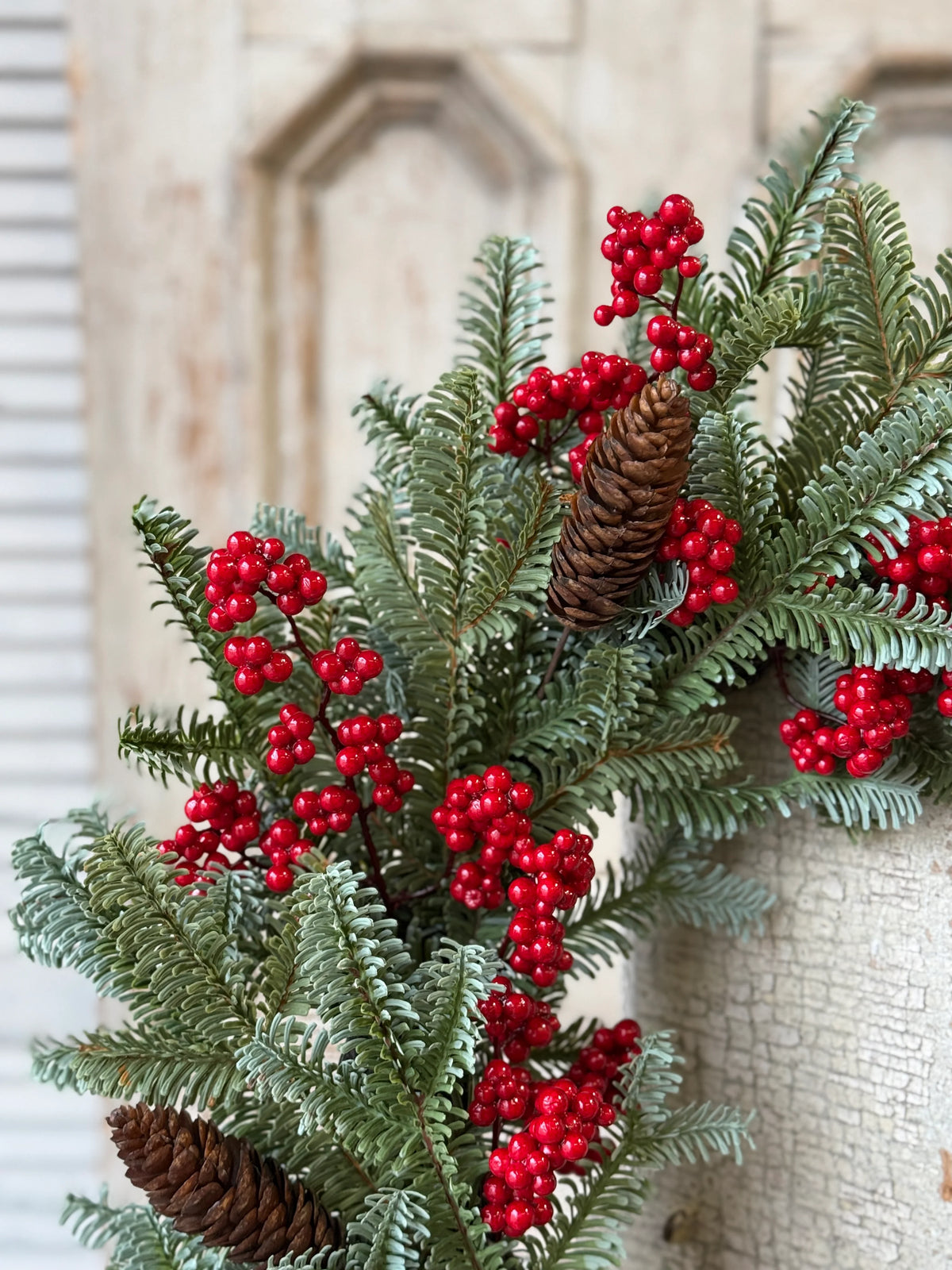 Berry Spruce Wreath | 24"