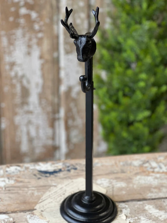 Blitzen Wreath Holder