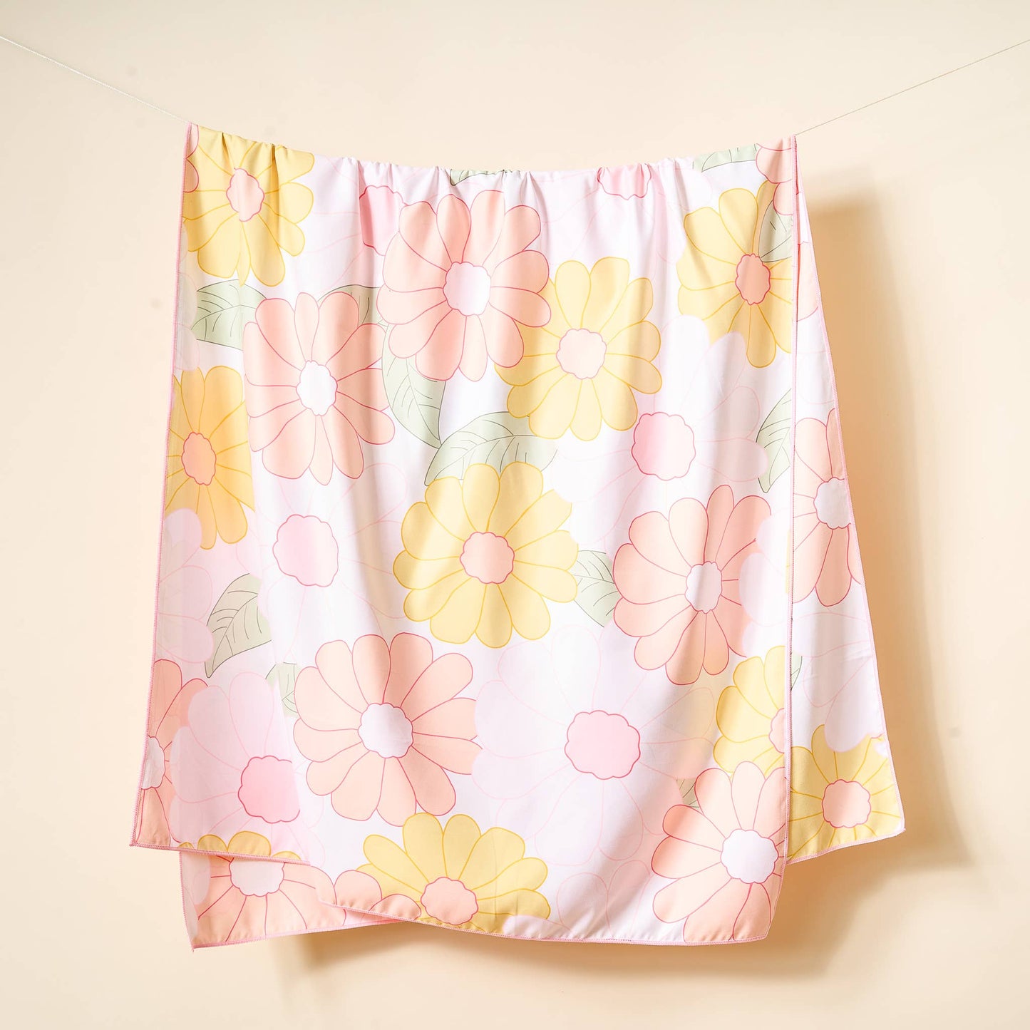 Quick-Dry Beach Towel | Daisy Craze Peach XL
