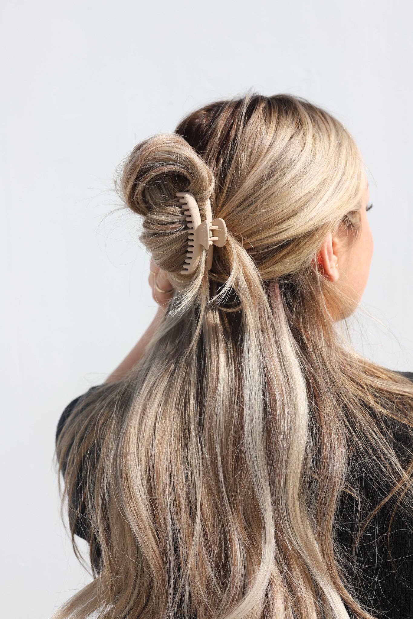 Mini Hold Everything Claw Clip | Matte Champagne