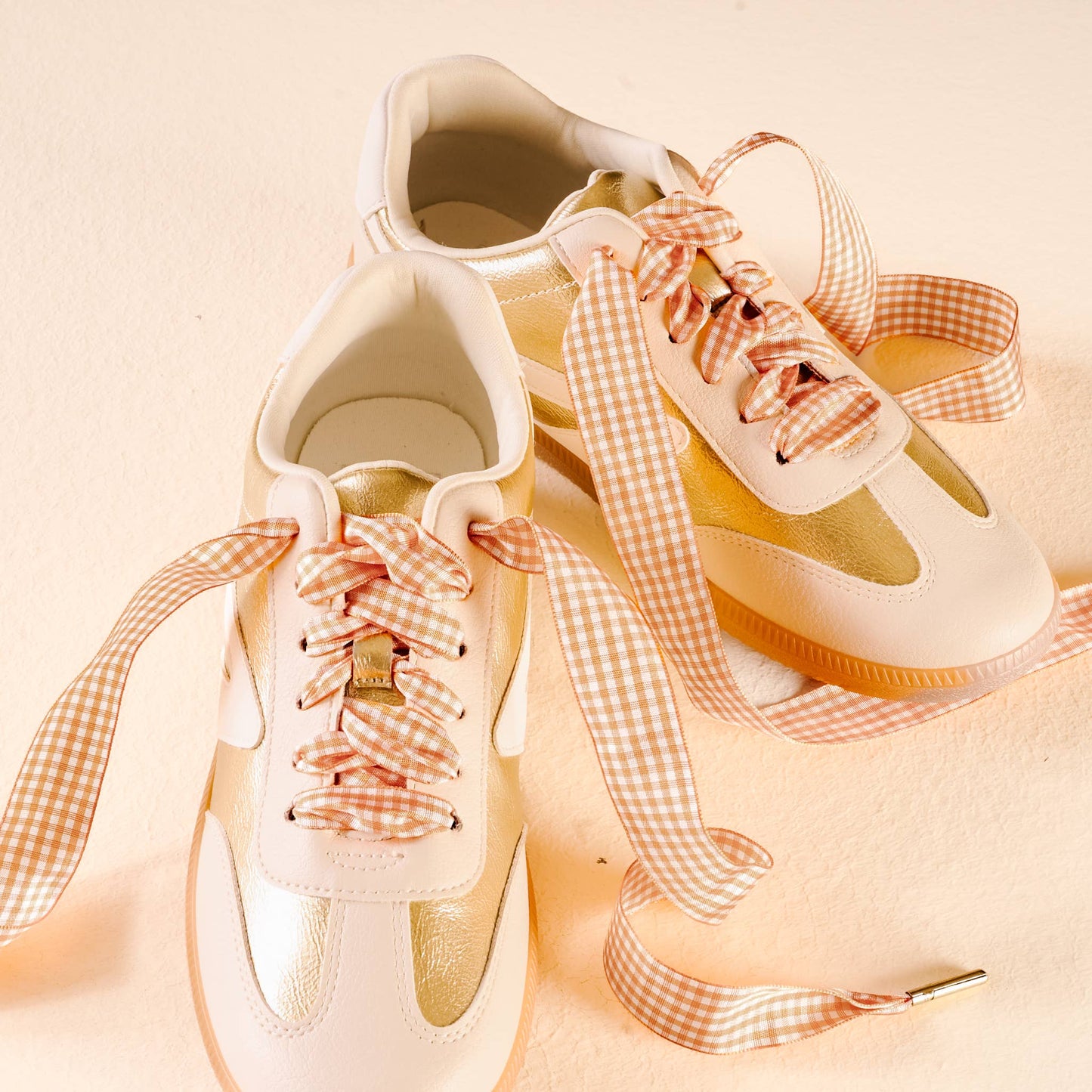 Step It Up Shoelaces | Gingham Tan