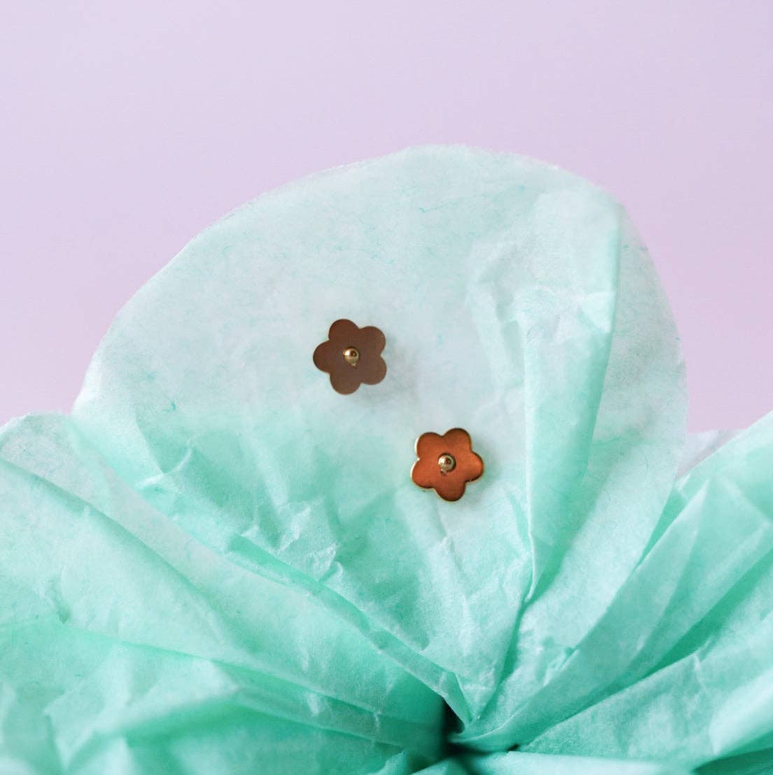 Tiny Classic Flower Earrings