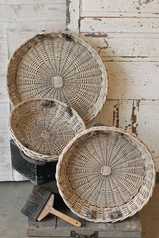 Wonderful Round Cabana Trays