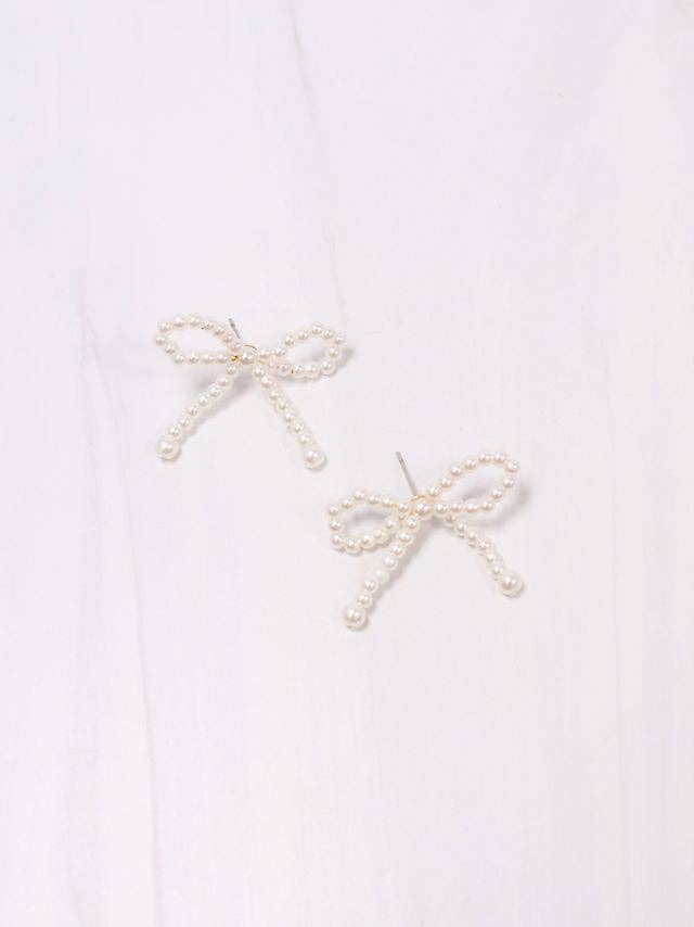 Phelps Pearl Bow Earring | Cream