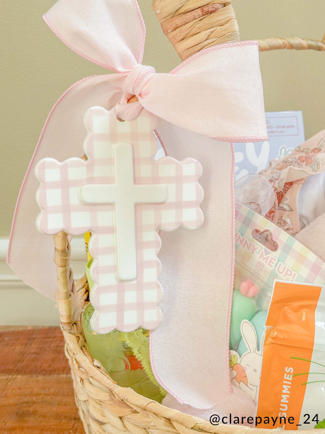 Gingham Scalloped Ceramic Cross