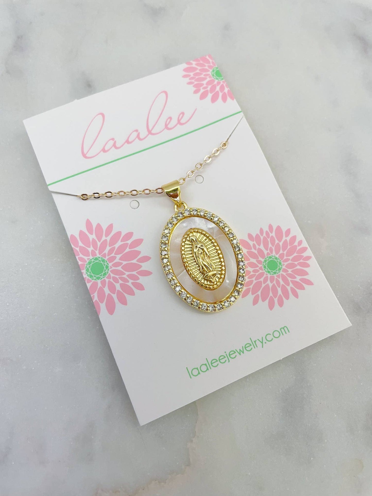 Cream Mary Pendant Necklace: Gold |18"