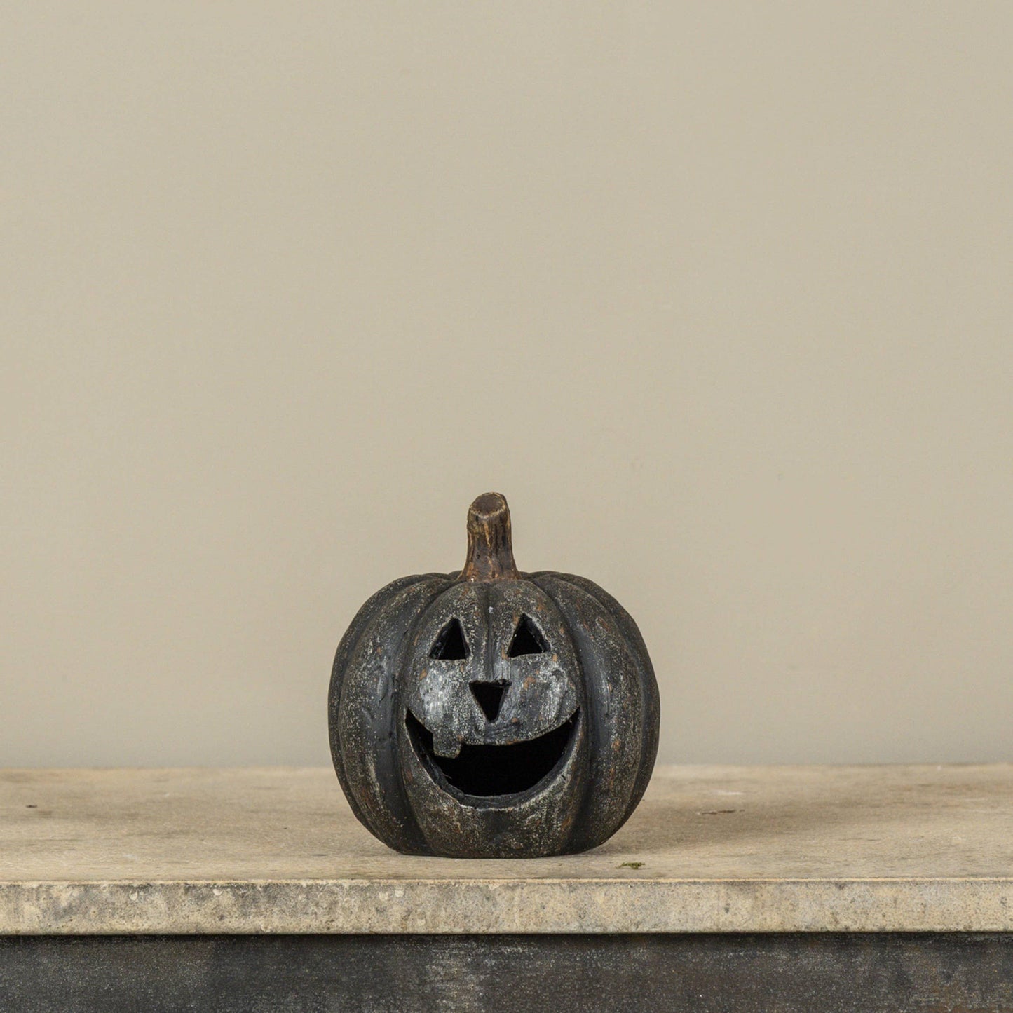 5.5" Black Big Mouth Pumpkin