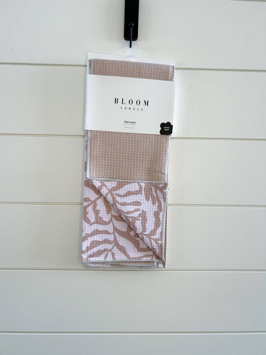 Bloom Microfiber Towel | Driftwood