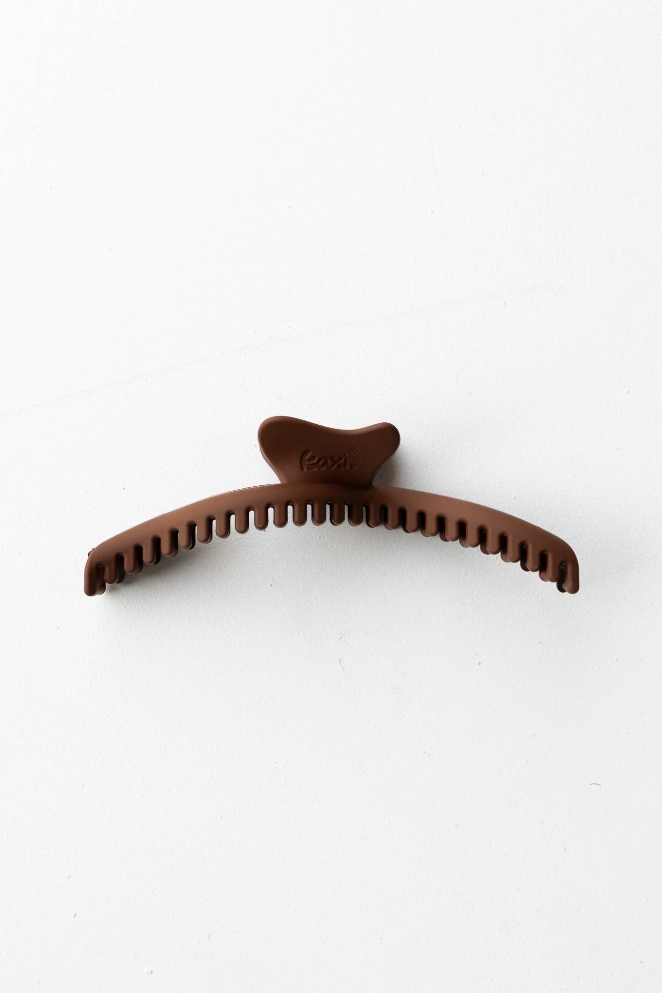 Kaxi Wavy Hold Everything Claw Clip