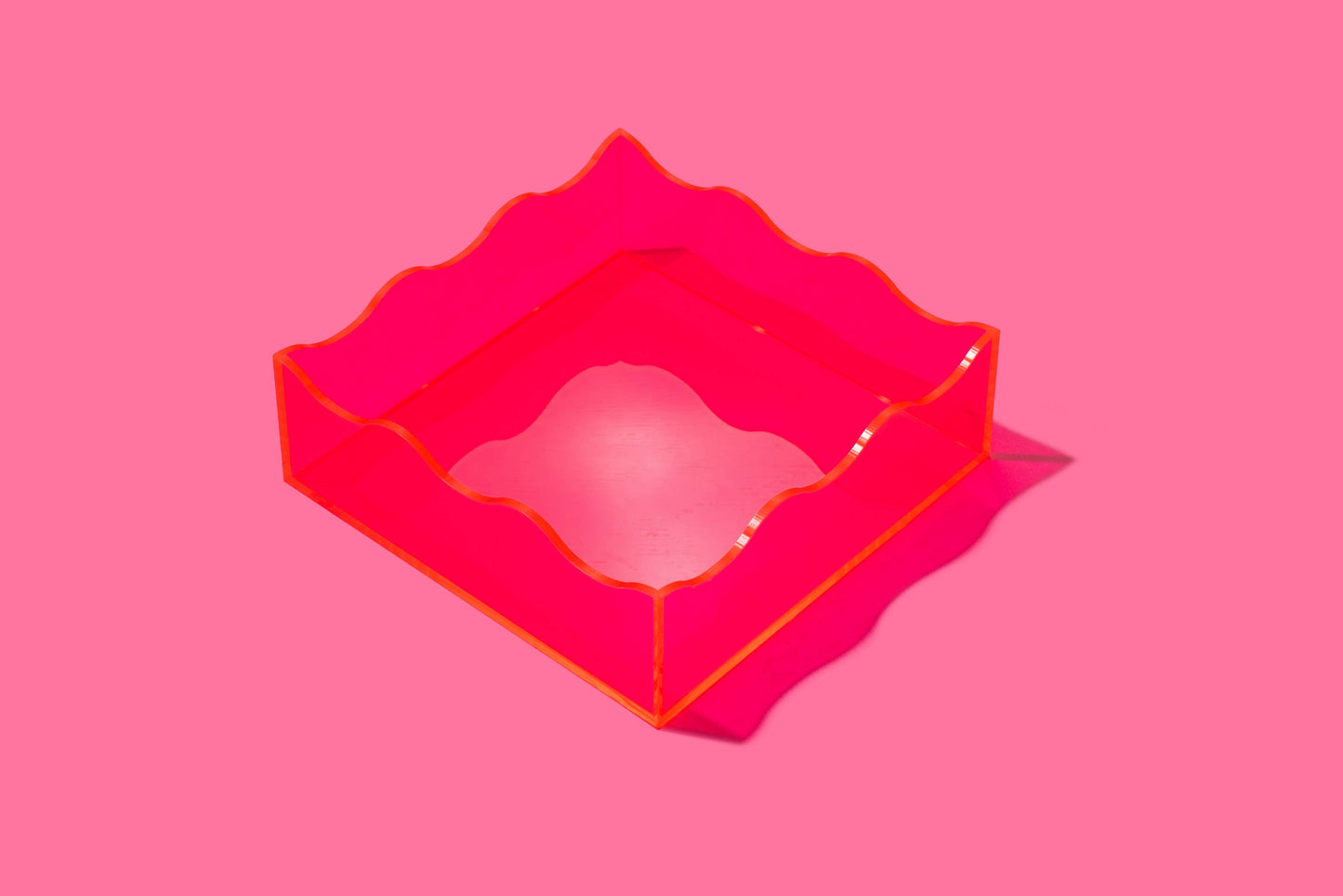 Wavy Square Tray | Hot Pink