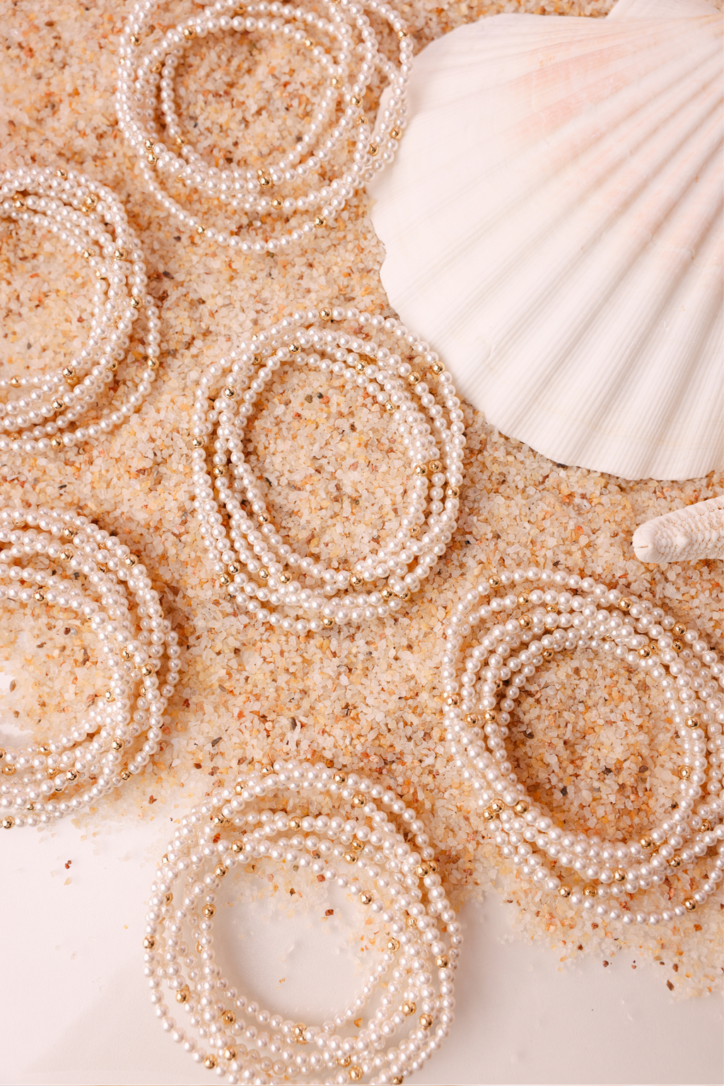 Lilly Pearl Bracelet in Gold | Standard 6.75"