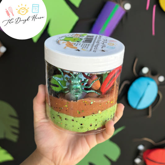 Super Size Creepy Crawlers Magical Jar