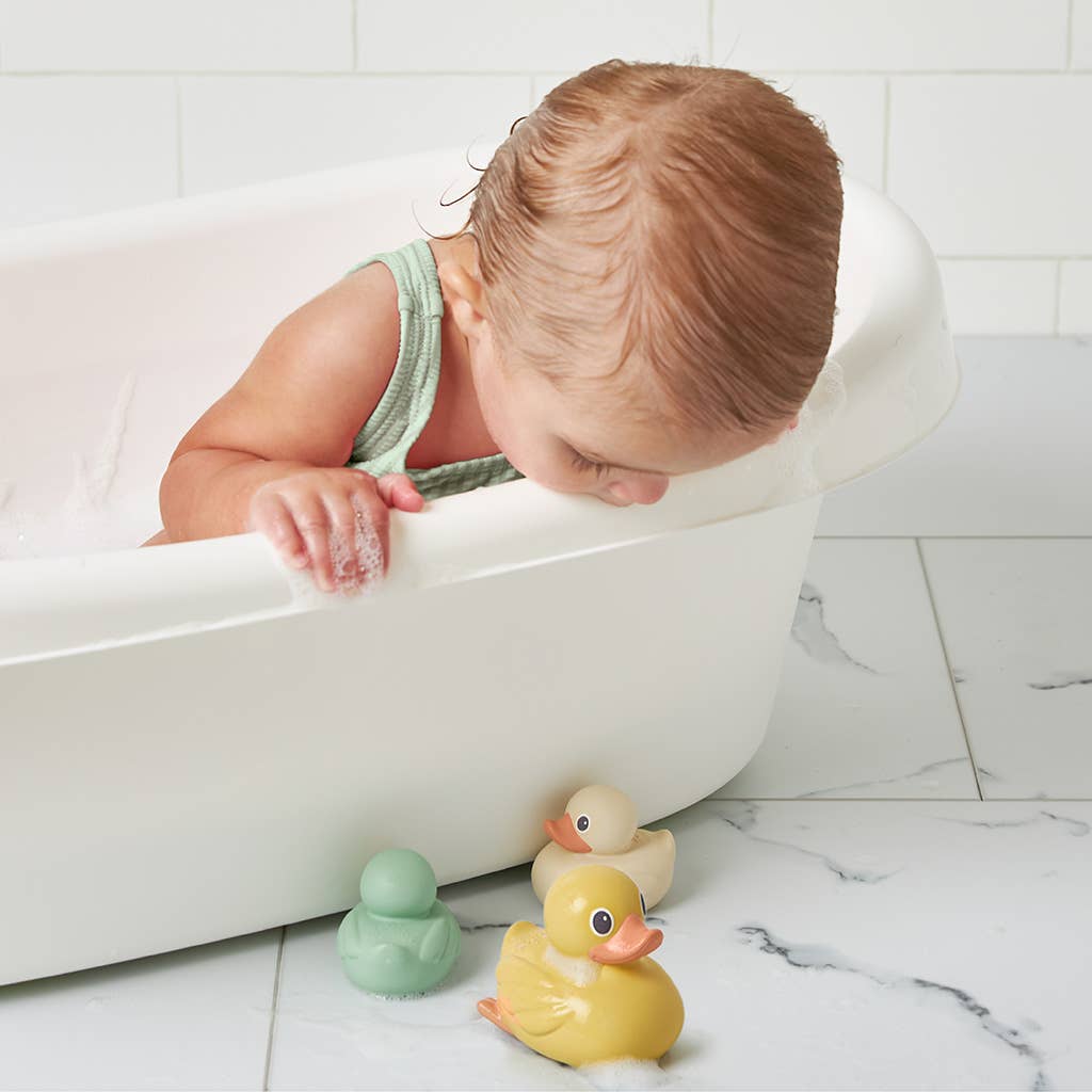 Duck Itzy Ducky Family™ | Bath + Water Table Toys