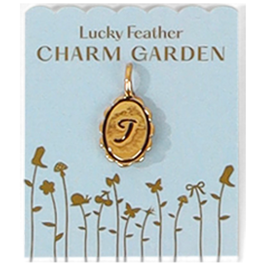 Charm Garden Scalloped Initial Charm | Gold T