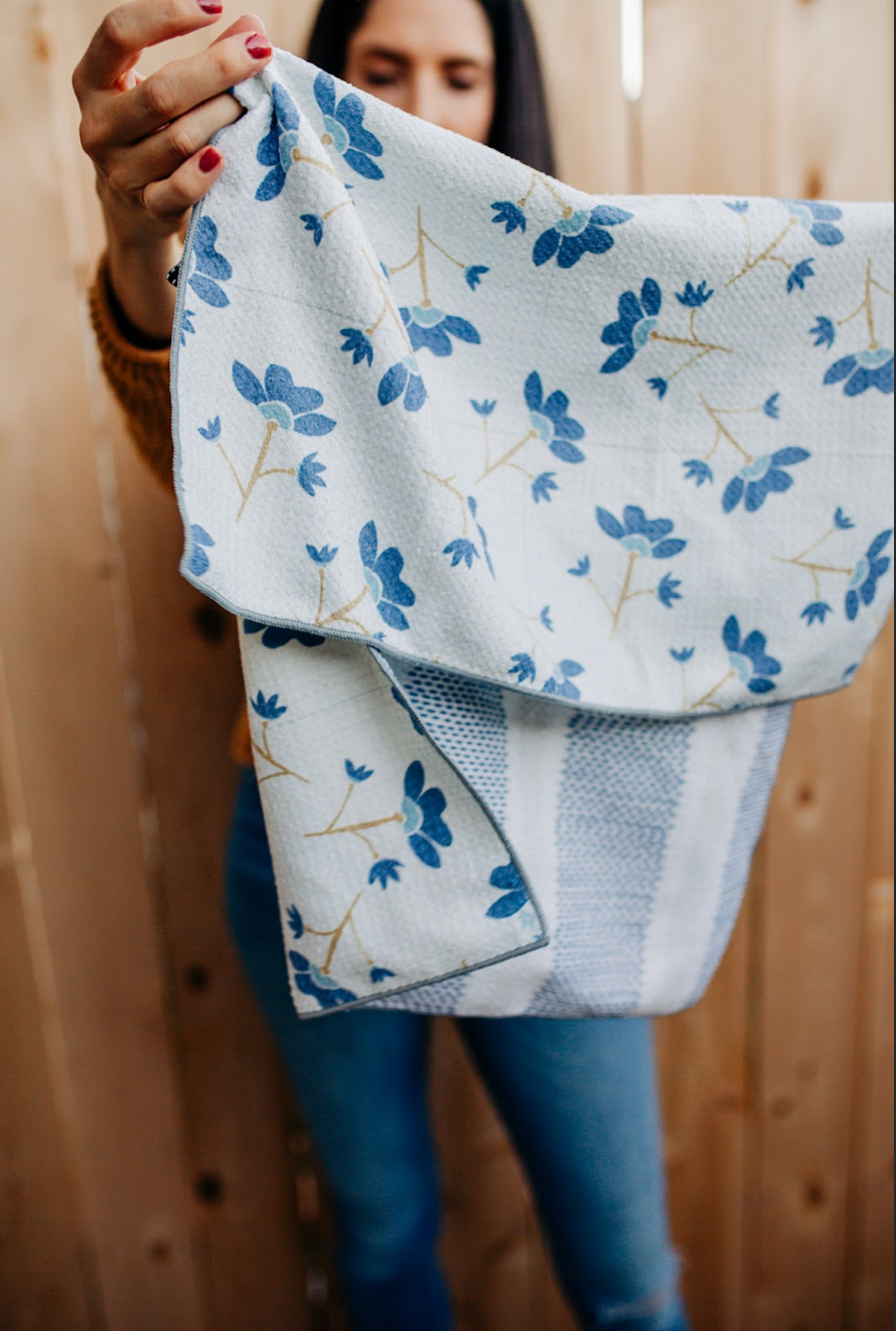 Bloom Microfiber Towel | Market Fresh