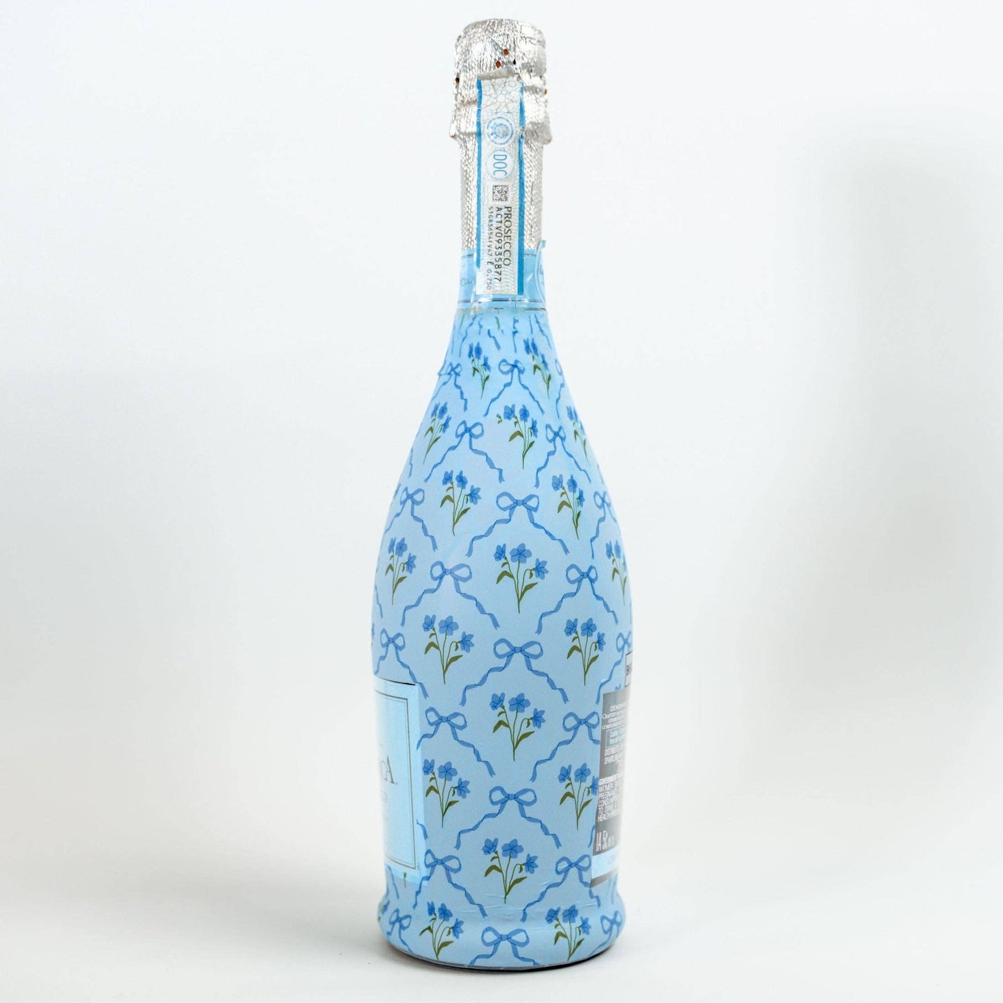 Beau Bottles Wrap | Blue Bows and Blossoms