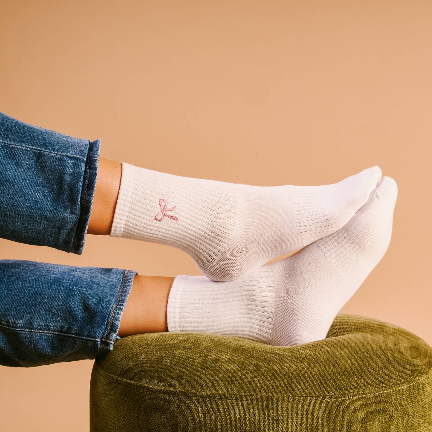 Embroidered Crew Socks | Pink Bow