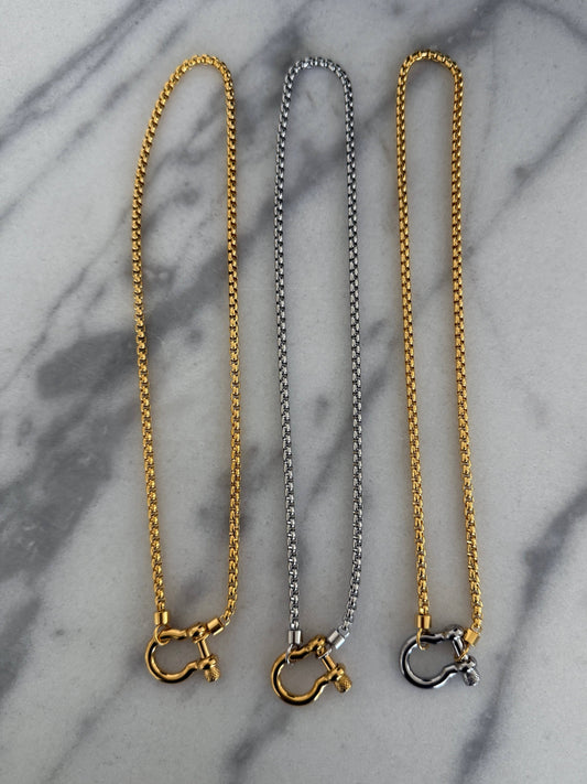Locket Necklace | Gold