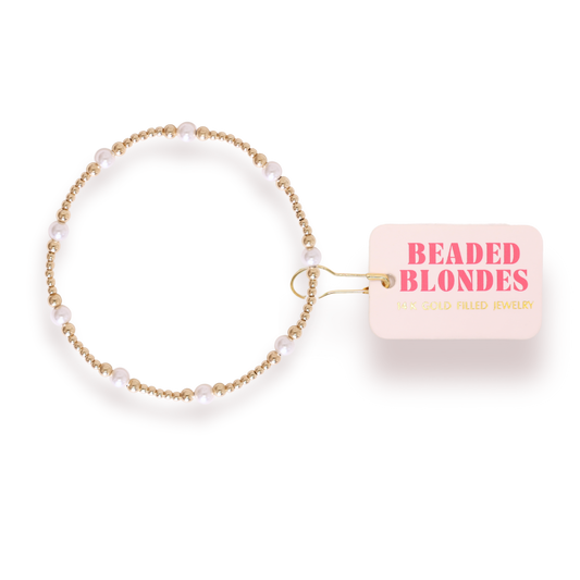 Dainty Sutton Pearl Bracelet in Gold | Standard 6.75"