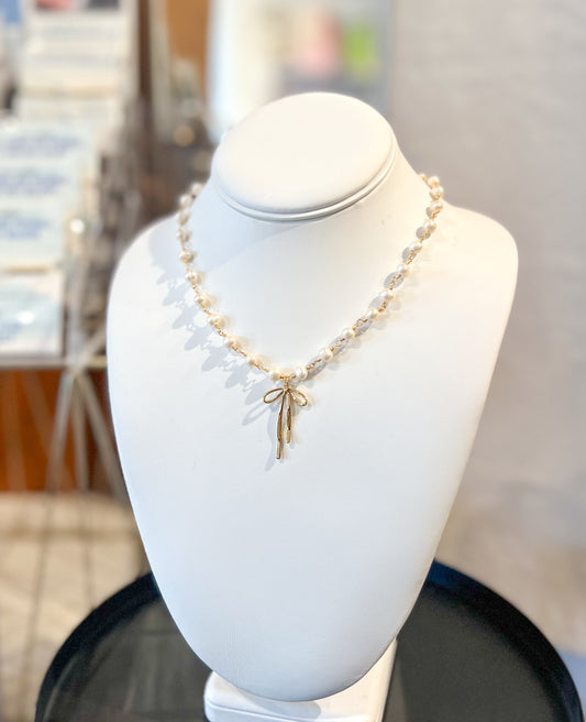 The Ellie Bow Pendant Necklace