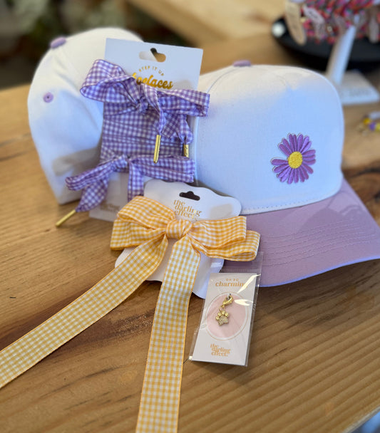 Two Tone Vintage Snapback Hat | Lavender/White