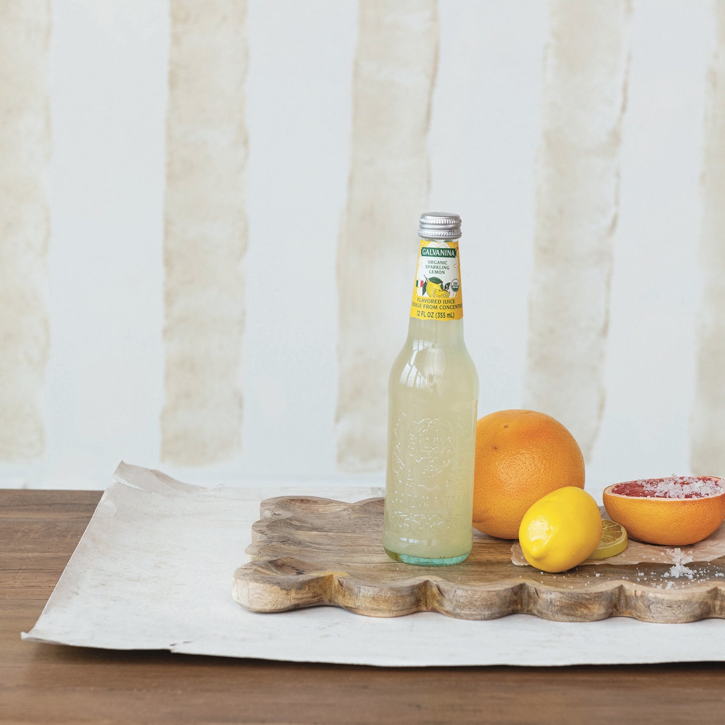 Mango Wood Tray w/ Scalloped Edge | Natural