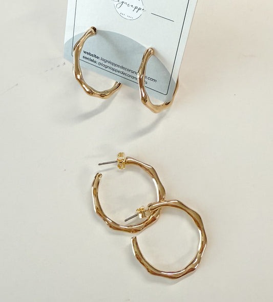 Wavy Circle Hoops
