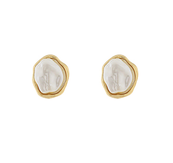 Textured Pearl Stud Earrings