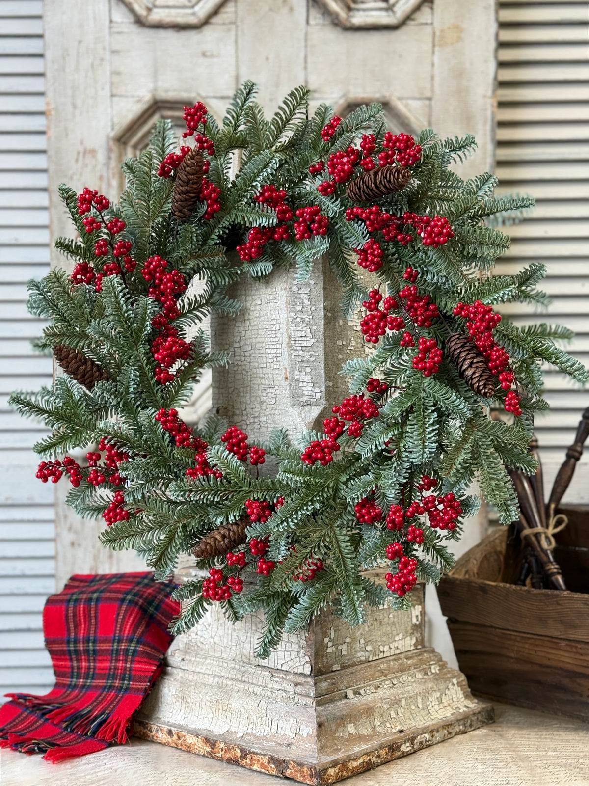 Berry Spruce Wreath | 24"