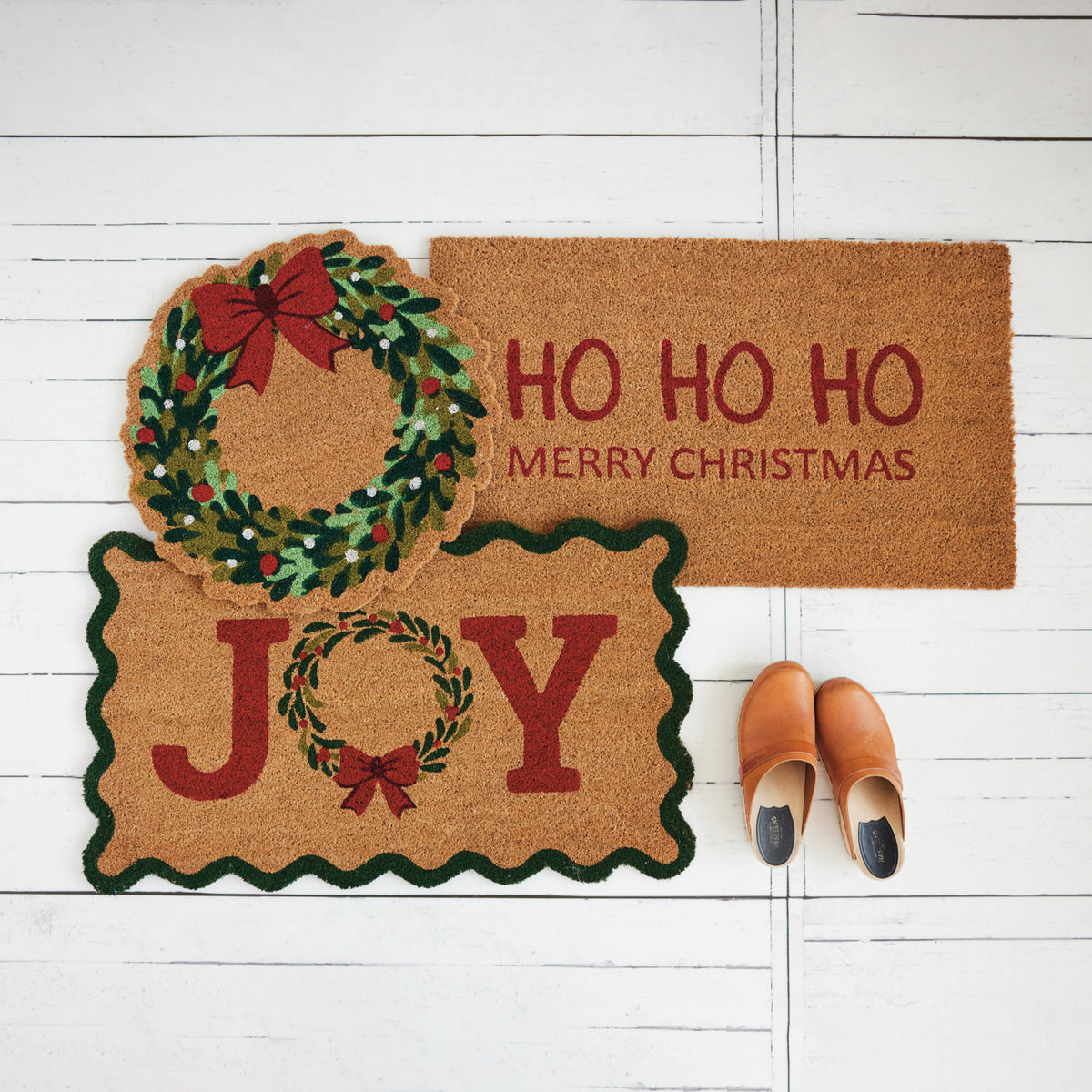 Holly Wreath-Shaped Coir Doormat