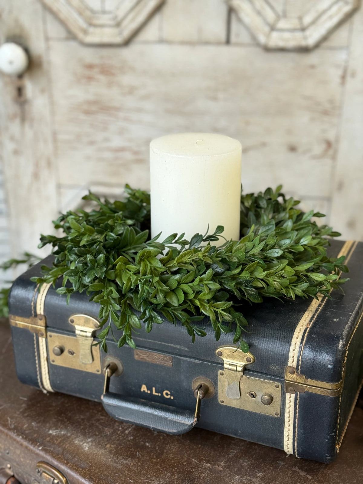 Nottswood Leaves Candle Ring | 12"