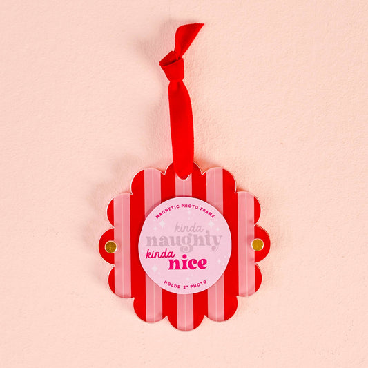 Scalloped Round Picture Frame Ornament | Peppermint Stripes