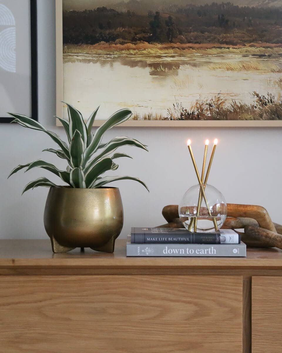 Gold Everlasting Candles w/ Clear Vase