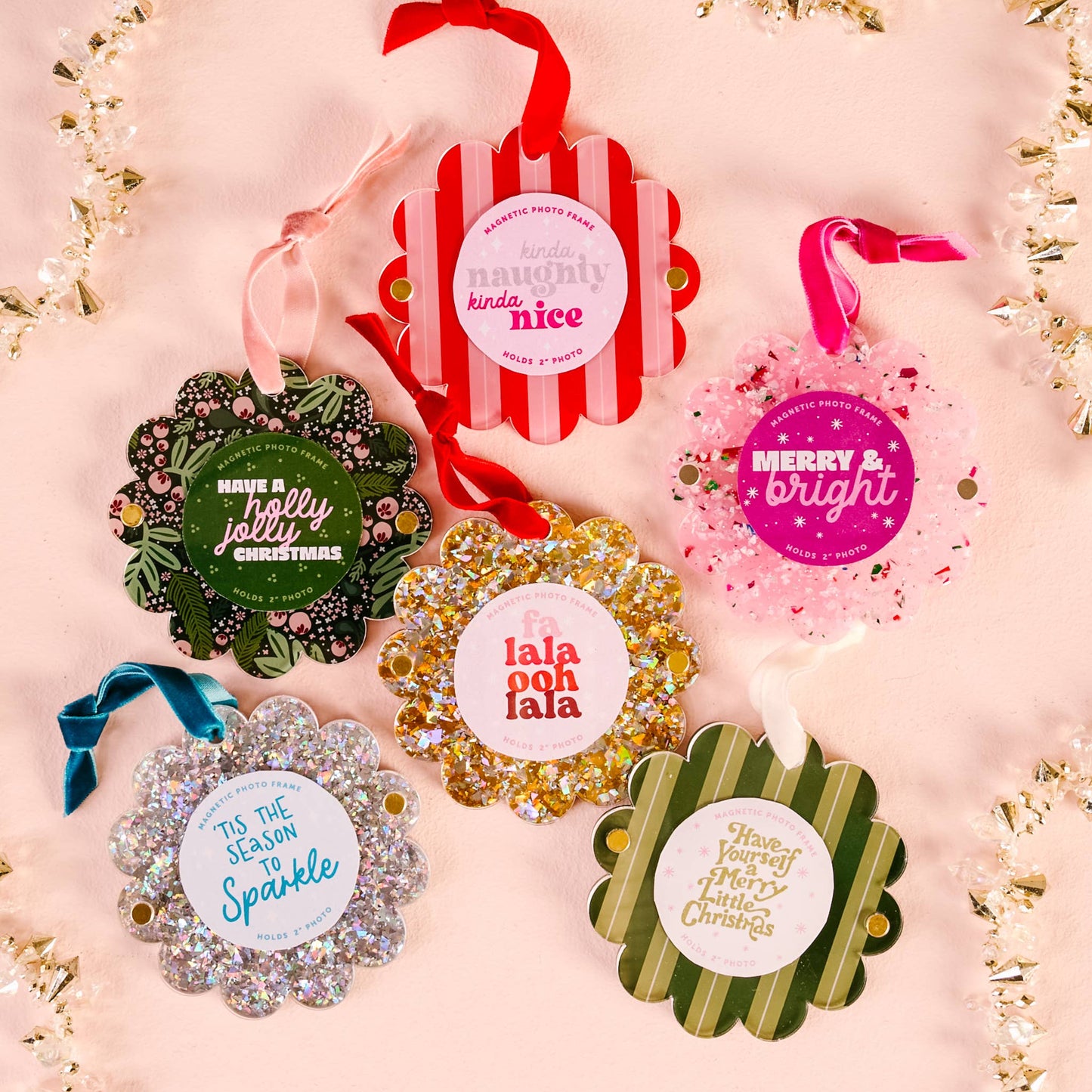 Scalloped Round Picture Frame Ornament | Peppermint Stripes