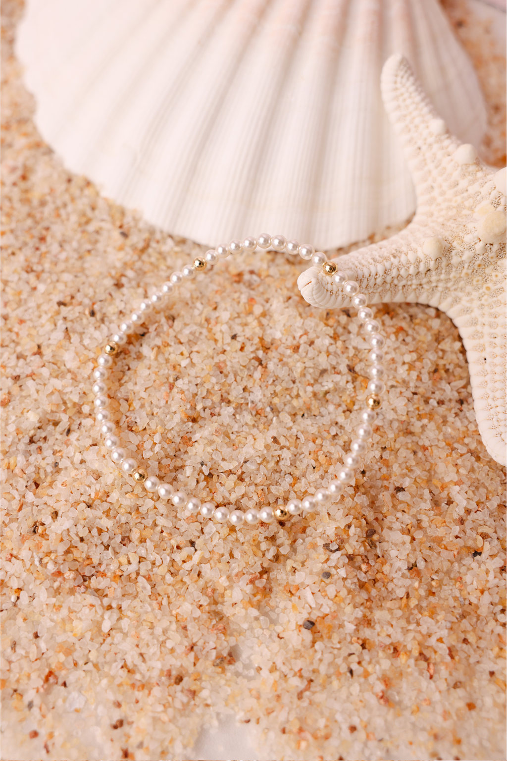 Lilly Pearl Bracelet in Gold | Standard 6.75"