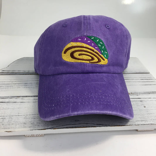 Mardi Gras King Cake Slice Cap