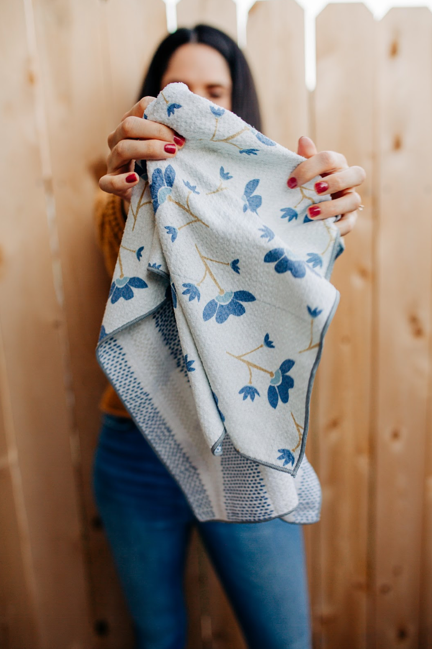 Bloom Microfiber Towel | Market Fresh