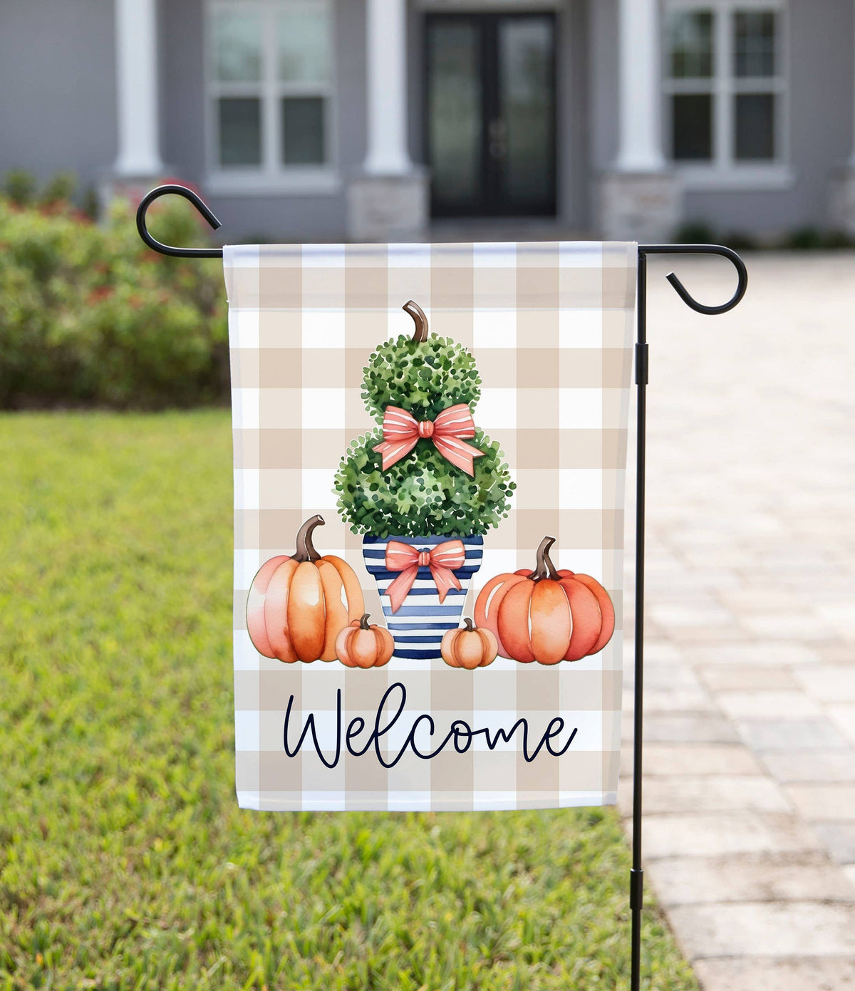 Pumpkin Topiary Garden Flag
